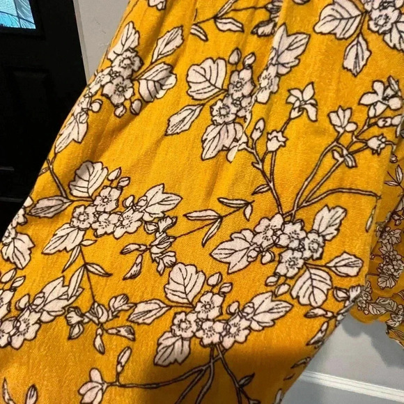 ~Easel~ Top - Large - Picture 4 of 7